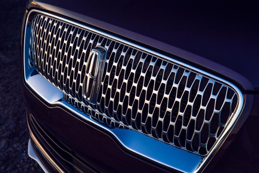 Детали экстерьера Lincoln MKC Black Label 2018 года  (фото 26 из 44)